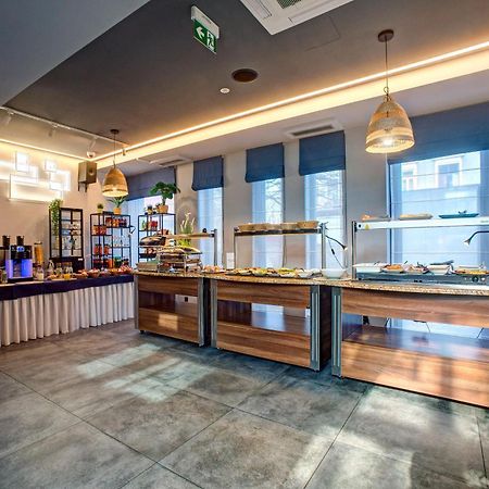 Hotel Sanova Jaroslaw Ngoại thất bức ảnh