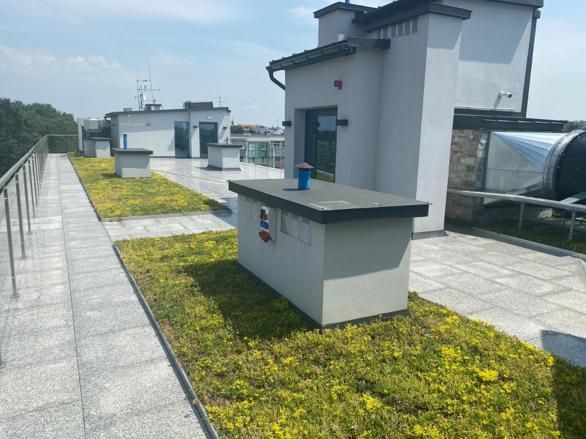 Hotel Sanova Jaroslaw Ngoại thất bức ảnh