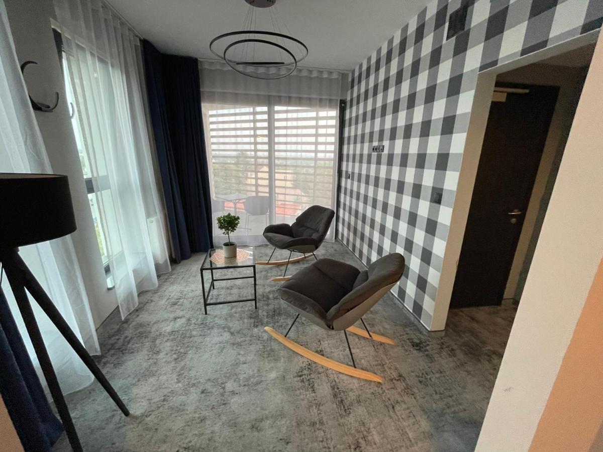 Hotel Sanova Jaroslaw Ngoại thất bức ảnh
