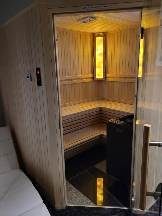 Hotel Sanova Jaroslaw Ngoại thất bức ảnh