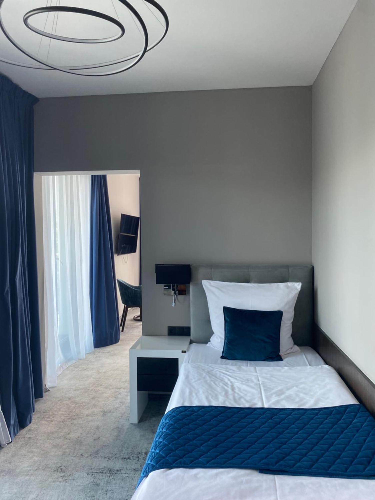 Hotel Sanova Jaroslaw Ngoại thất bức ảnh