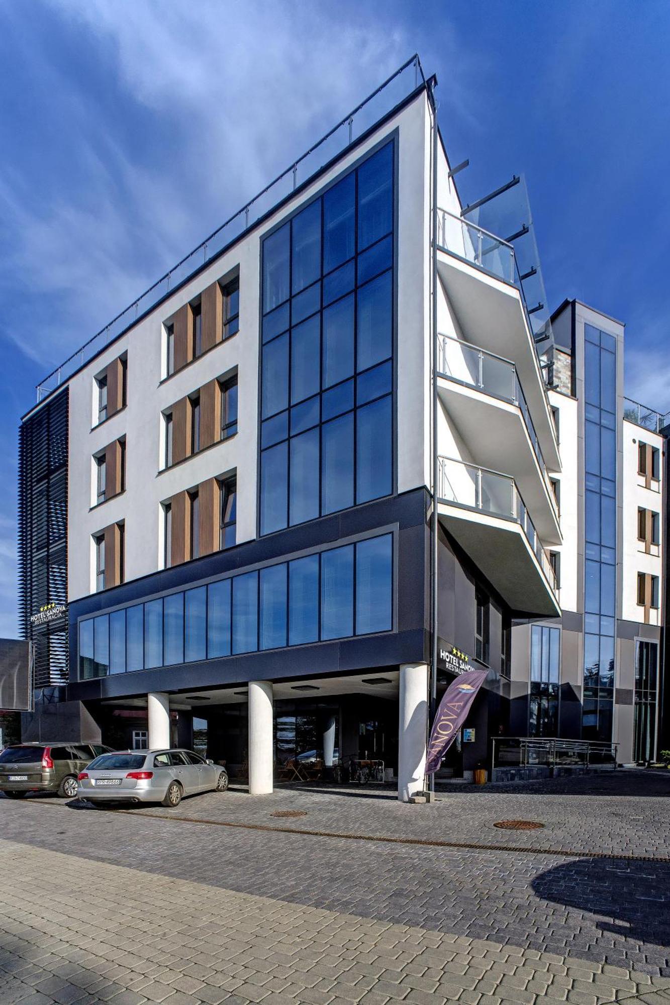 Hotel Sanova Jaroslaw Ngoại thất bức ảnh